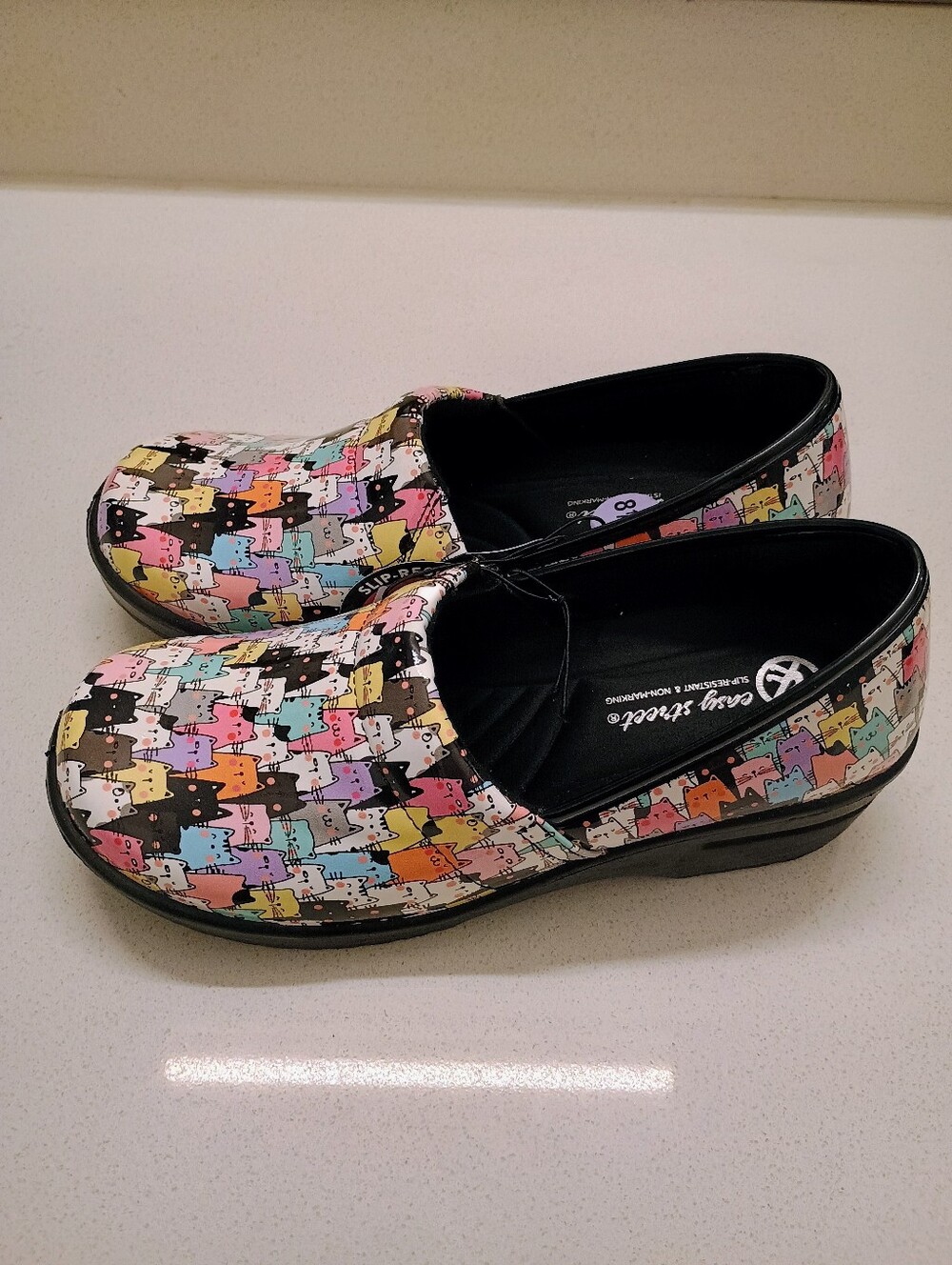 Easy Street Laurie CATS Slip Resistant Clogs Comfort Work 8 1/2W NEW